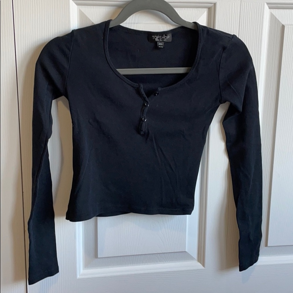 TOPSHOP Cropped Black Long Sleeve